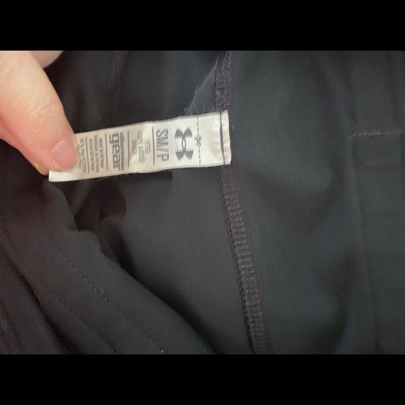 Under armor leggings - Picture 3 of 3